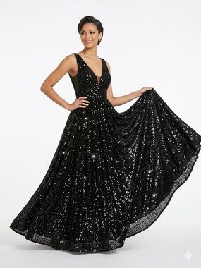 Elegant Black Sequin V-Neck Evening Gown